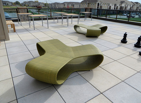 roof-top-deck-green-loungers